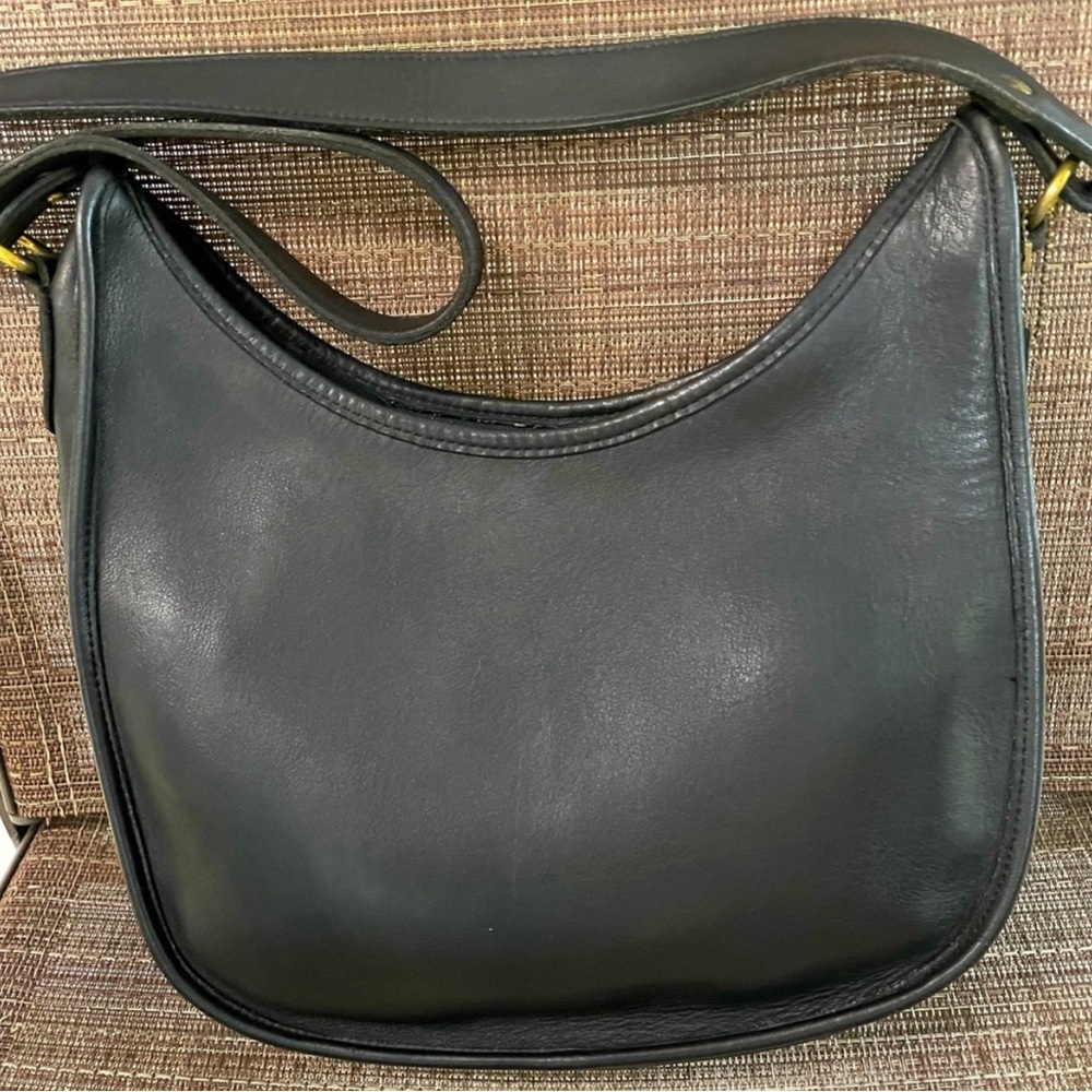 Vintage Coach Beckett 9920